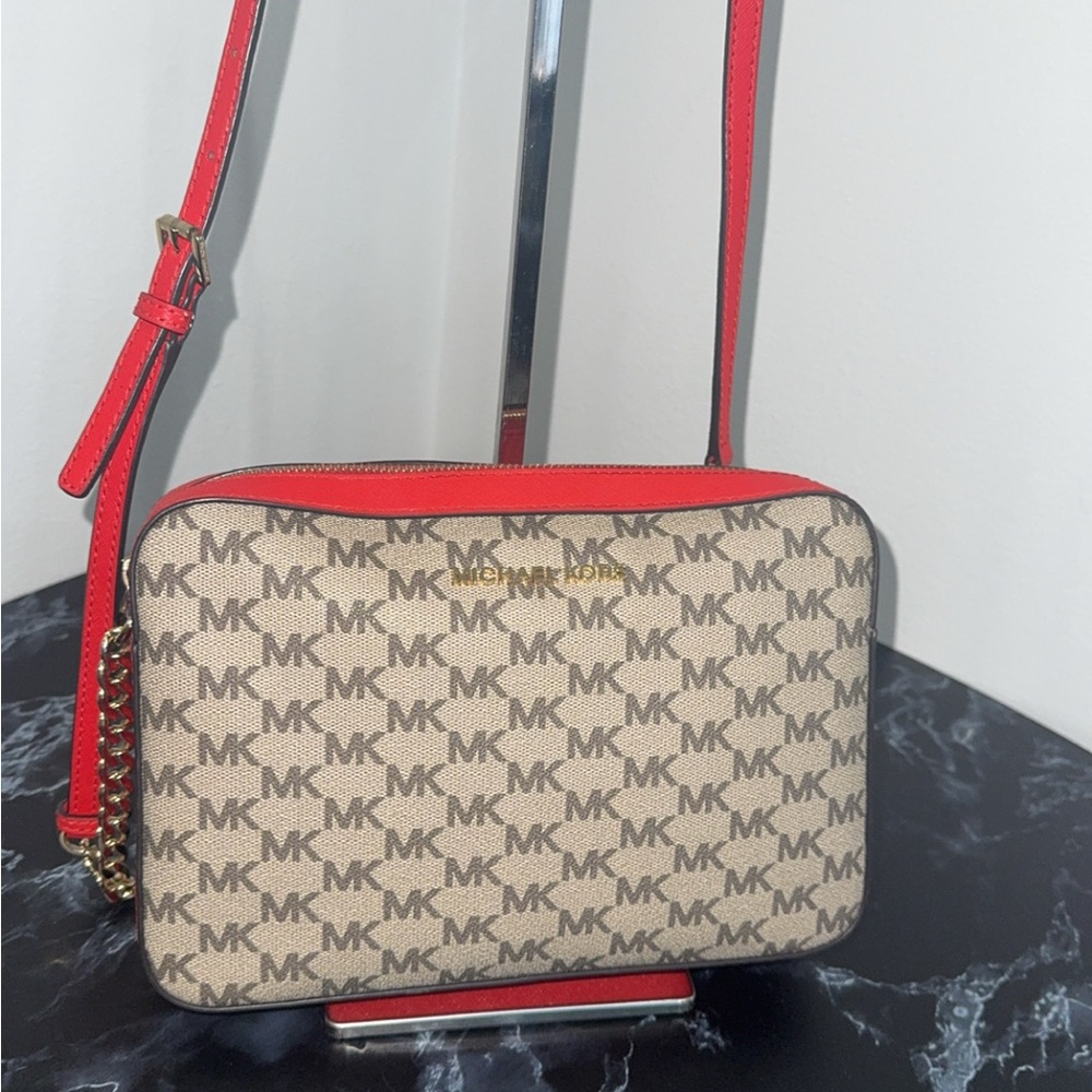 MICHAEL KORS Women’s Crossbody Bag Red Multi Canvas Leather Trim AUTHENTIC - Picture 2 of 13
